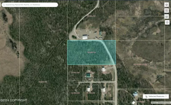 1208 King Salmon Heights RD, King Salmon, AK 99613