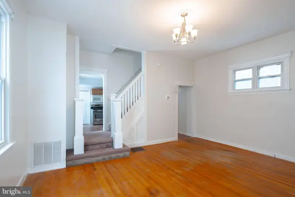 329 HUDSON ST, Gloucester City, NJ 08030