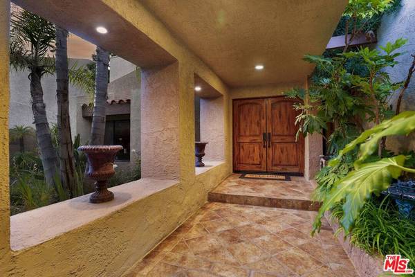 22705 Jameson DR, Calabasas, CA 91302