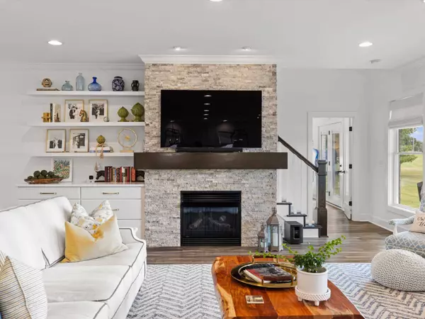 1763 Sterling Valley Dr, Owensboro, KY 42303