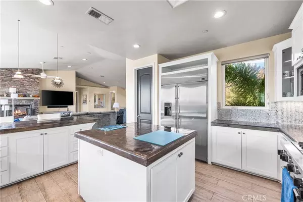 1809 Ivy RD, Oceanside, CA 92054