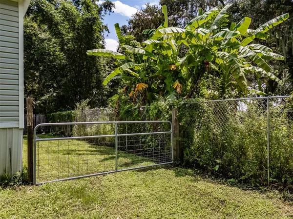 4804 KNIGHTS LANDING DR, Plant City, FL 33565