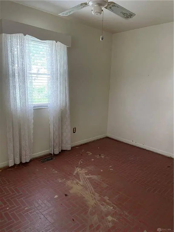 2912 Wyoming Drive, Xenia, OH 45385