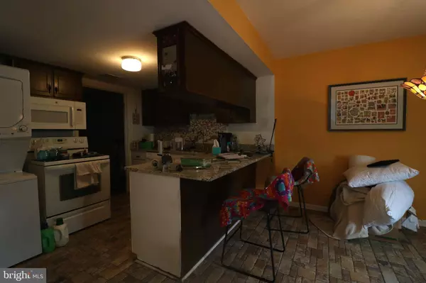 1031-C MARGATE CT, Sterling, VA 20164