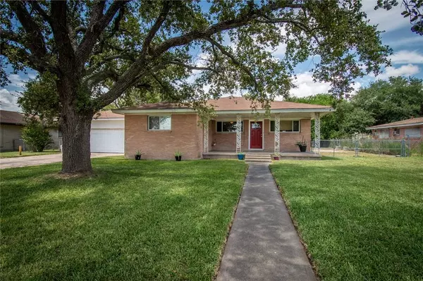 1207 Haisley AVE, Odem, TX 78370
