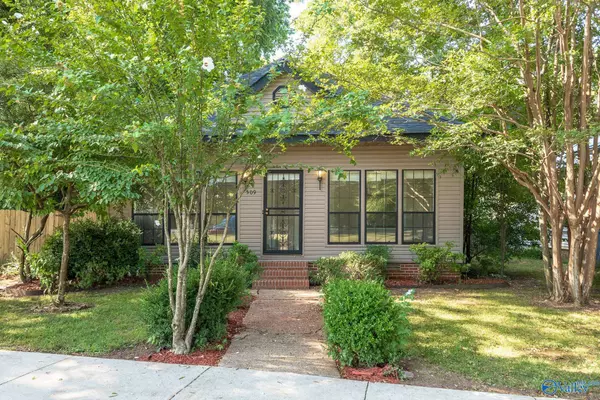 509 Prospect Drive SE, Decatur, AL 35601