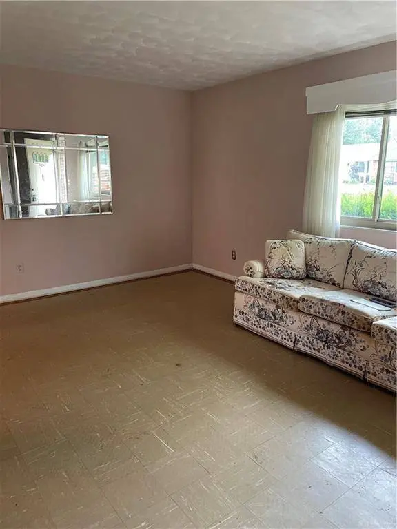 2912 Wyoming Drive, Xenia, OH 45385