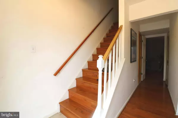 1031-C MARGATE CT, Sterling, VA 20164