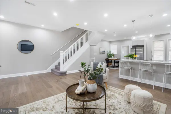 505 LYNDHURST ST, Baltimore, MD 21229