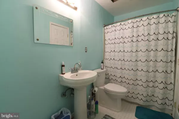 1031-C MARGATE CT, Sterling, VA 20164