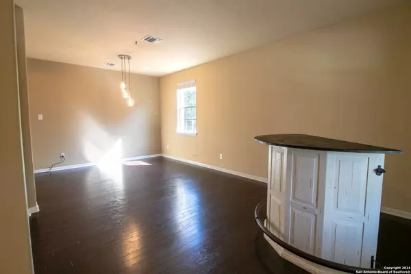 312 FRITZ WAY, Cibolo, TX 78108-4365