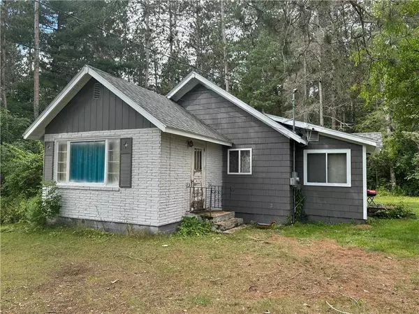 10039 State Hwy 27, Hayward, WI 54843