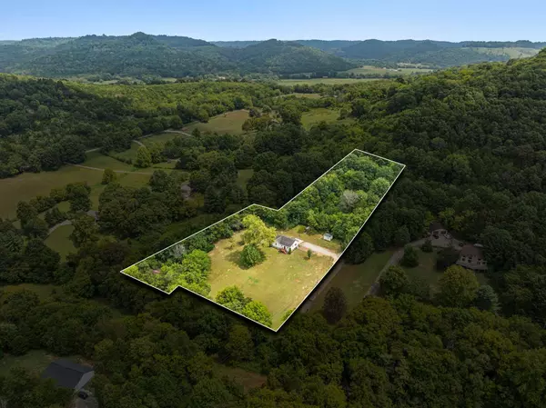 11 Boston Ln, Carthage, TN 37030