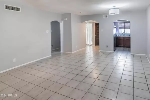 5310 E Windsor Avenue, Phoenix, AZ 85008