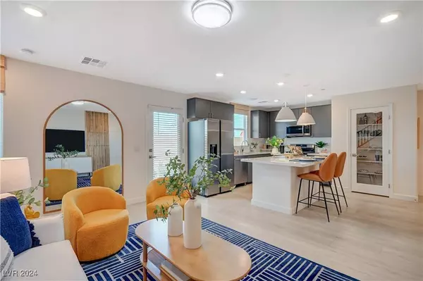 151 Scarhill Track Avenue, Henderson, NV 89011