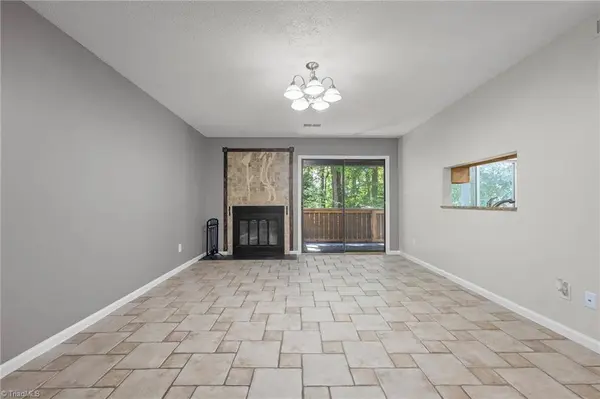 2865 Treestead CIR, Greensboro, NC 27410