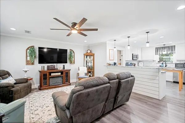 101 N Prairie Street, Pilot Point, TX 76258