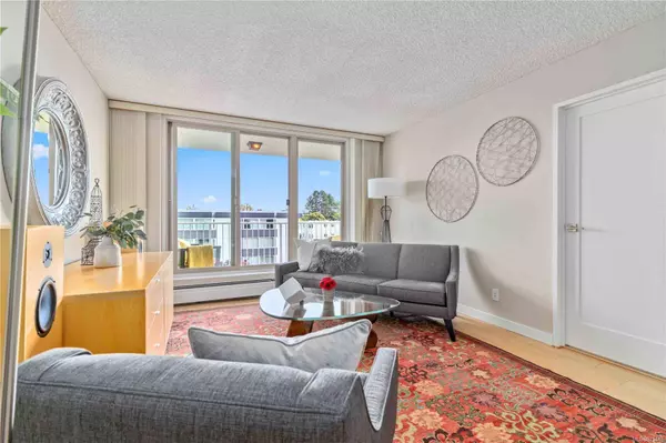 1148 Goodwin St #404, Oak Bay, BC V8S 5H2