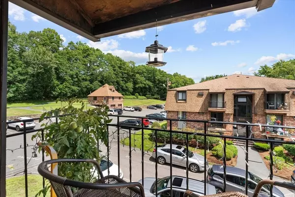 655 W Lowell Ave #17, Haverhill, MA 01832