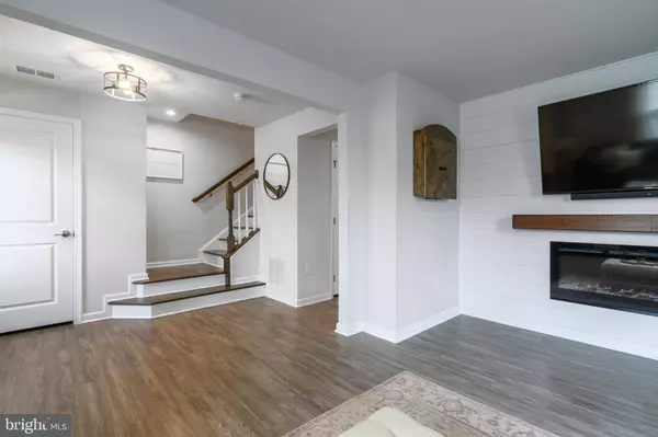 1504 AUTHORS ALY, Romansville, PA 19320