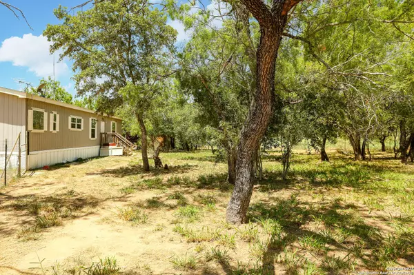 125 Hidden Meadows, Poteet, TX 78065