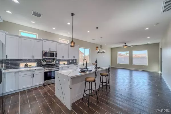 1821 E Desert Bloom DR, Mohave Valley, AZ 86440