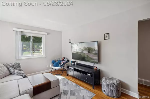 38640 MASON Street, Livonia, MI 48154