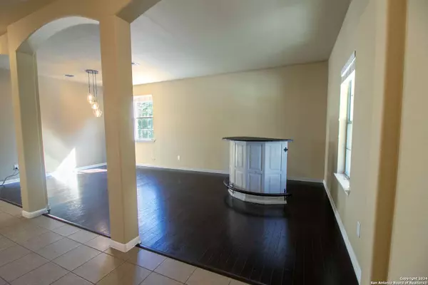 312 FRITZ WAY, Cibolo, TX 78108-4365