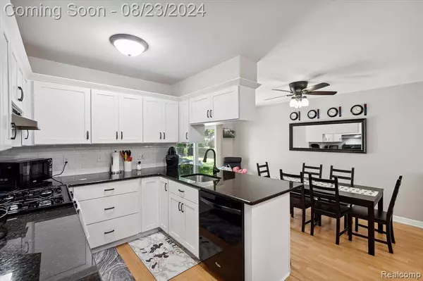 38640 MASON Street, Livonia, MI 48154