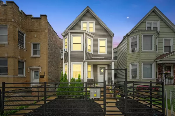 2020 N Kilbourn AVE, Chicago, IL 60639