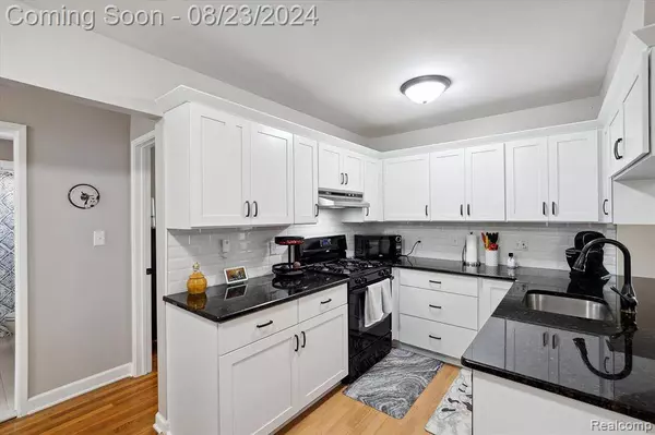 38640 MASON Street, Livonia, MI 48154