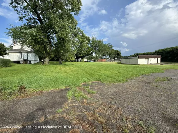 956 958 Russell Street, Jackson, MI 49203, Jackson, MI 49203