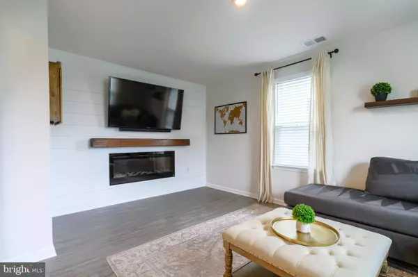 1504 AUTHORS ALY, Romansville, PA 19320