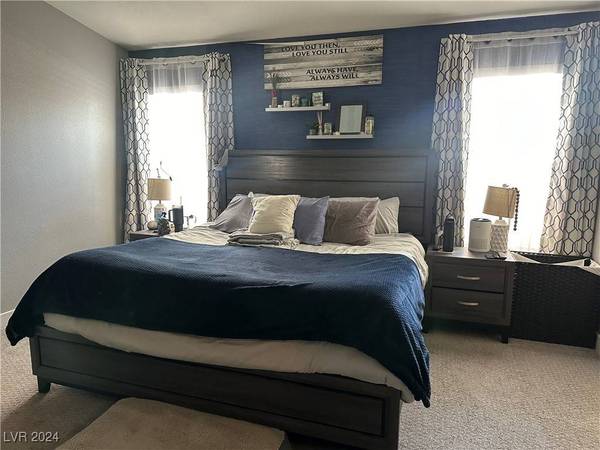 4933 Morning Splash Avenue, Las Vegas, NV 89131