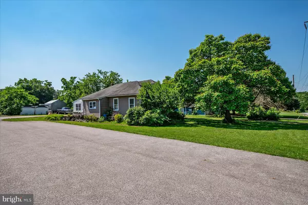 9917 BIRD RIVER RD, Middle River, MD 21220