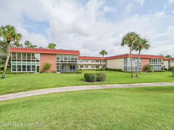 105 Spring Lake CT #101, Vero Beach, FL 32962