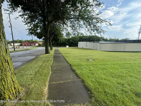 956 958 Russell Street, Jackson, MI 49203, Jackson, MI 49203