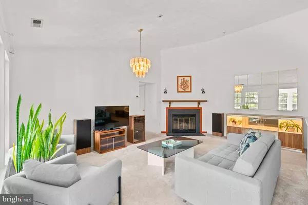 1420 GREENBRIAR CIR #4-1420, Pikesville, MD 21208