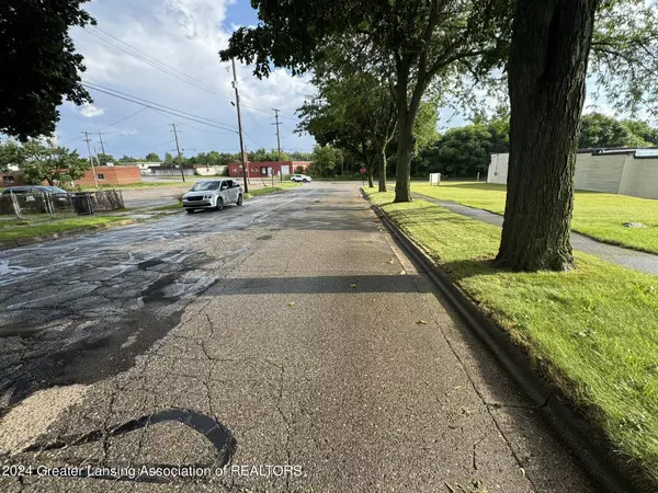 956 958 Russell Street, Jackson, MI 49203, Jackson, MI 49203