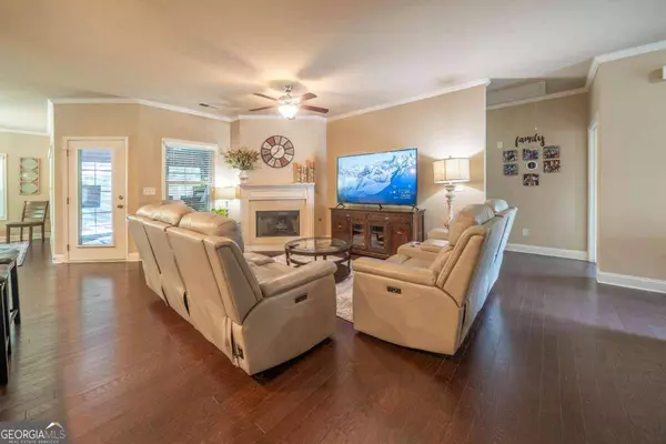 443 Hawthorne Ridge CIR, Dallas, GA 30132