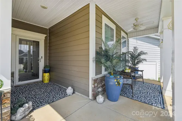 757 Altamonte DR, Lake Wylie, SC 29710