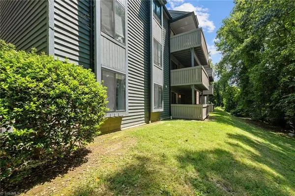 2865 Treestead CIR, Greensboro, NC 27410