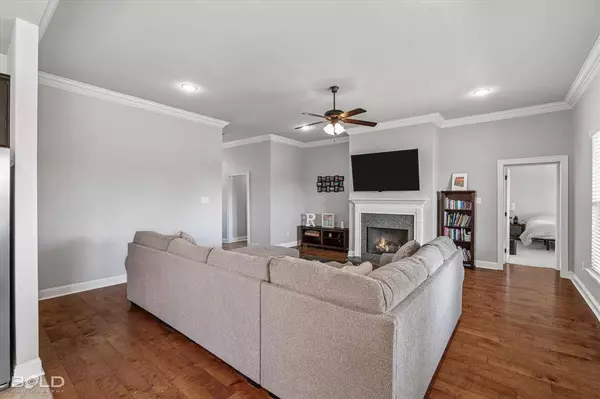 340 Camelback Drive, Bossier City, LA 71111