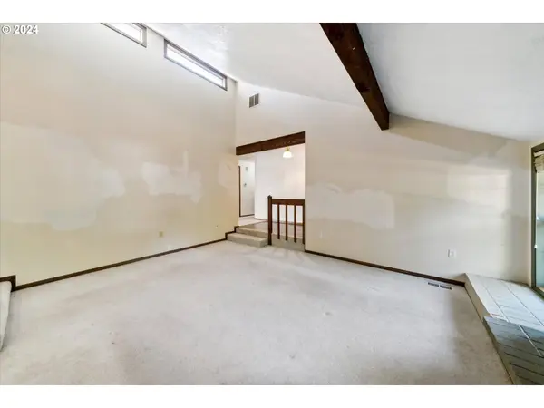 12905 SW HACKAMORE CT, Beaverton, OR 97008