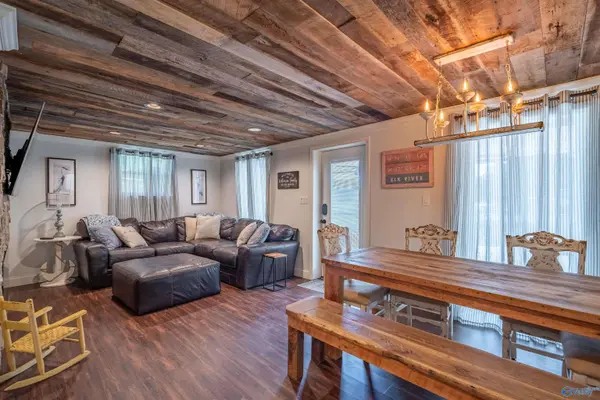 17621 Richter Road, Rogersville, AL 35652