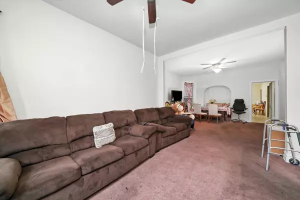 2020 N Kilbourn AVE, Chicago, IL 60639