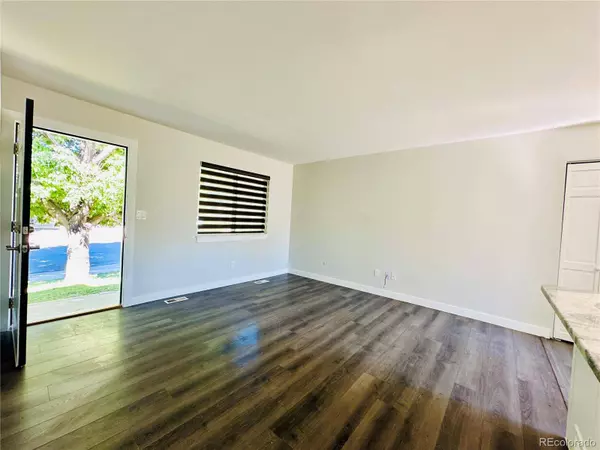 1620 S Laredo CT, Aurora, CO 80017