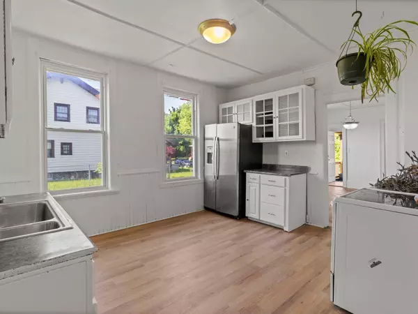 2550 N Vel R Phillips Ave, Milwaukee, WI 53212