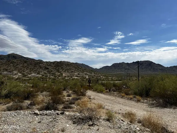 26614 SPEED BOAT Road #33, Wenden, AZ 85357