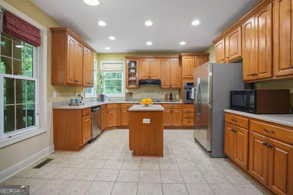 7800 Windswept WAY, Douglasville, GA 30135